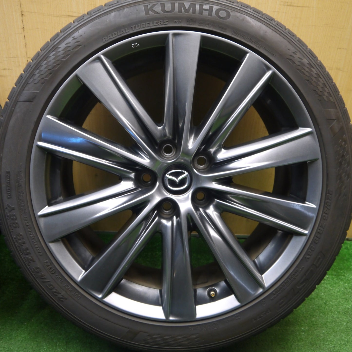 バリ溝！24年！キレイ！9.5分★マツダ6 Lパッケージ 純正 225/45R19 クムホ エクスタ PS71 KUMHO ECSTA 19インチ PCD114.3/5H★6021608Hノ