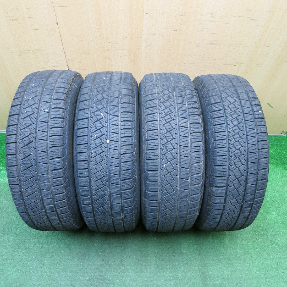 バリ溝！22年！9分★スタッドレス 195/65R15 ピレリ アイス ゼロ アシンメトリコ ravrion P3 ラブリオン 15インチ PCD114.3/5H★5032104NJス