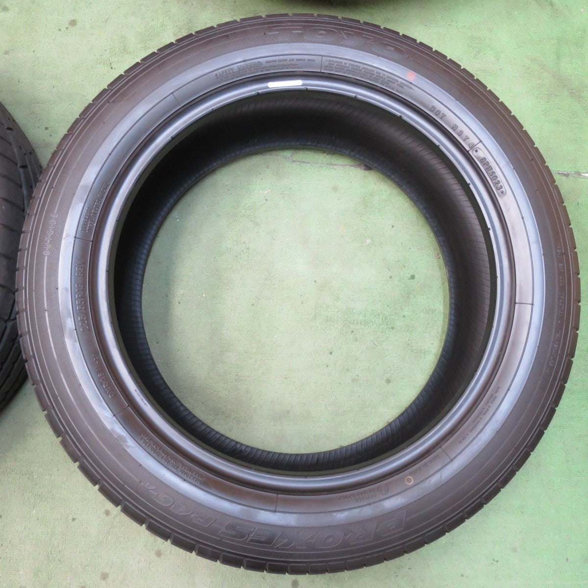 新車外し！23年★225/55R19 トーヨー プロクセス R46A タイヤ 19インチ ハリアー 40系 アルファード ヴェルファイア CX-5 CX-8 等★6011506イノタ