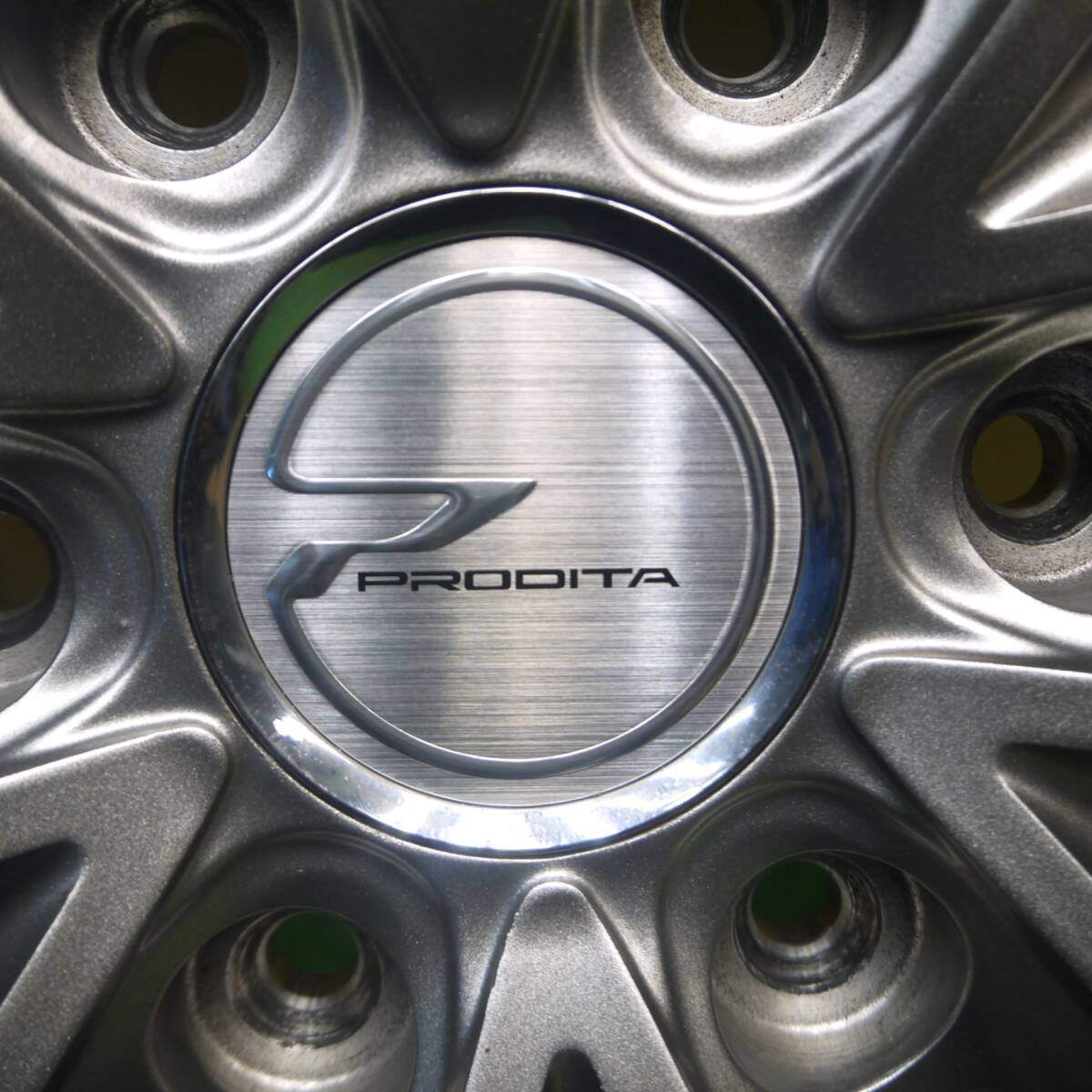 バリ溝！21年！キレイ！9.5分★スタッドレス 195/80R15 107/105L ブリヂストン ブリザック VL1 PRODITA プロディータ 15インチ PCD139.7/6H★5021709Hス