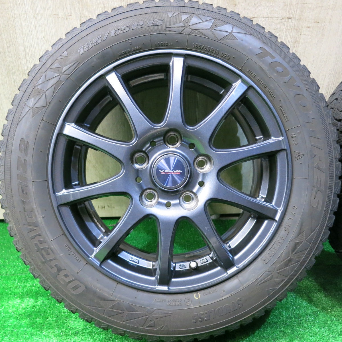 バリ溝！21年！9分★スタッドレス 185/65R15 トーヨー オブザーブ GIZ2 VELVA CHARGE ヴェルヴァ チャージ 15インチ PCD114.3/5H★5110809HAス