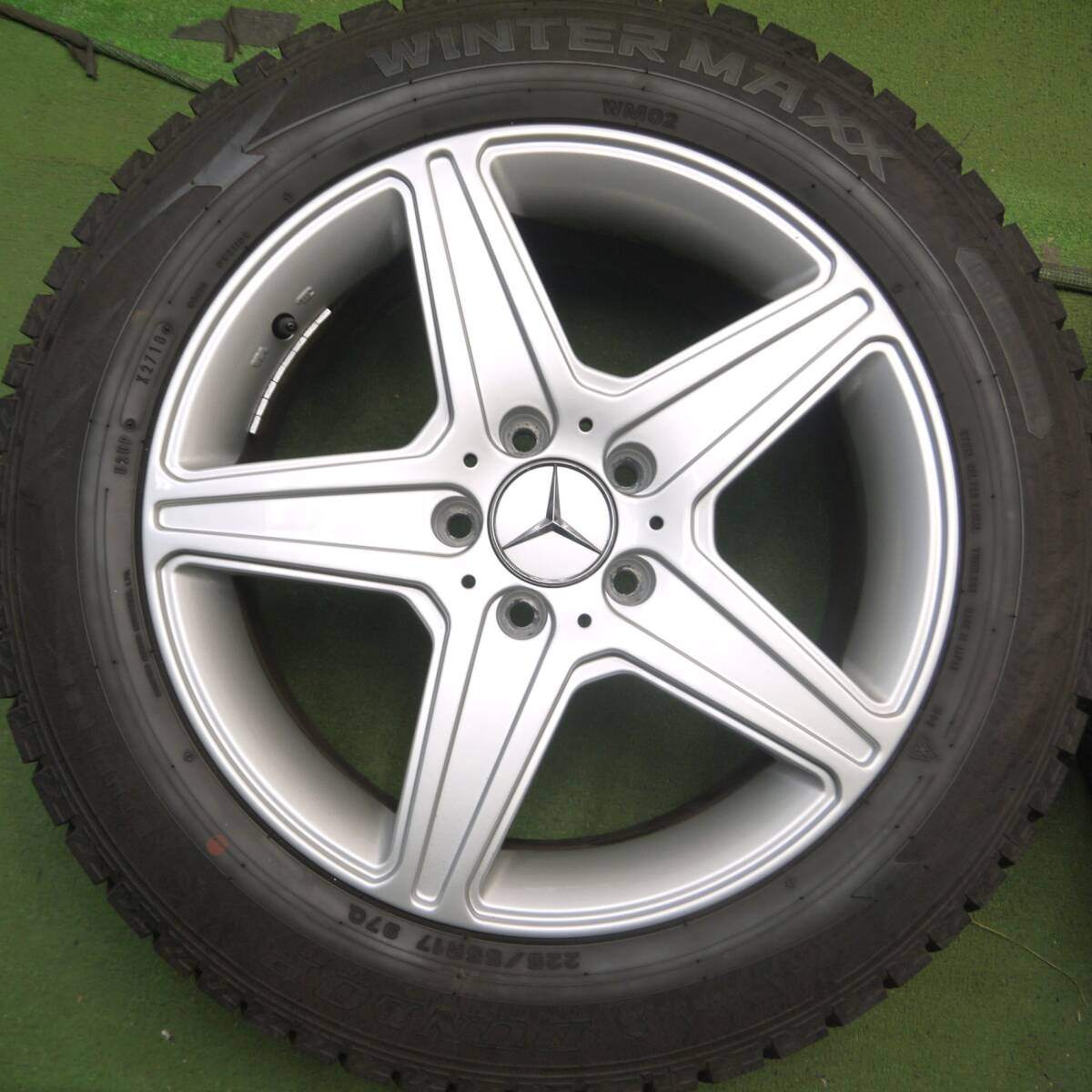バリ溝！キレイ！9.5分★ベンツ 等 AGA 225/55R17 スタッドレス ダンロップ ウインターマックス WM02 PCD112/5H★4061903Hス