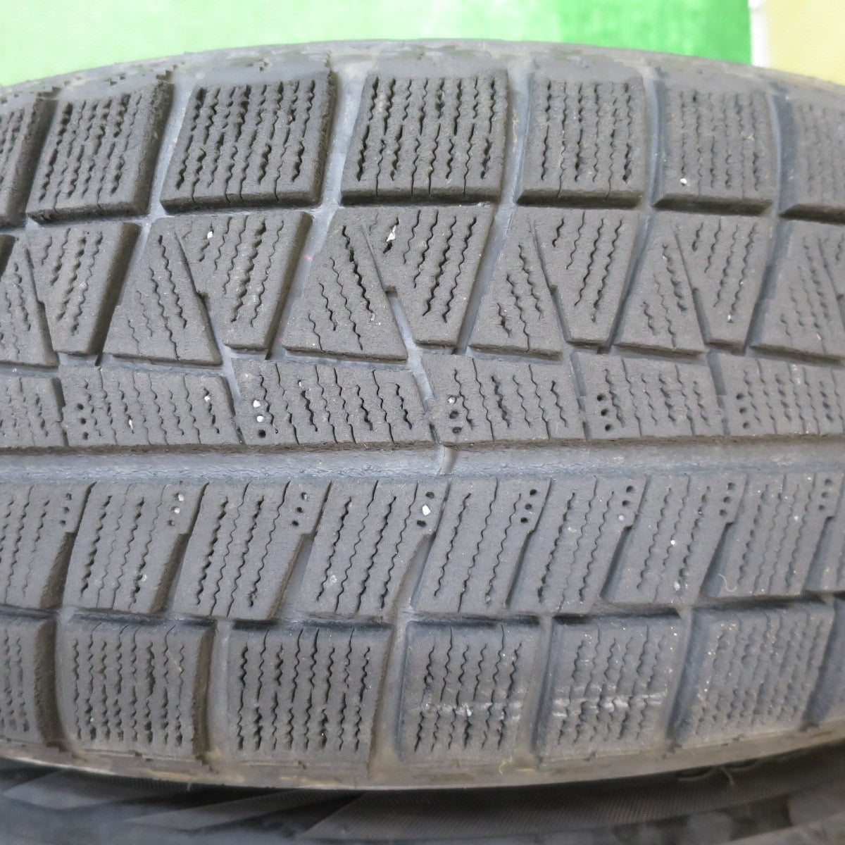 バリ溝！8.5分★スタッドレス 195/65R15 ブリヂストン ブリザック REVO GZ STERN S52 APIS 15インチ シュテルン PCD114.3/5H★5062103NJス