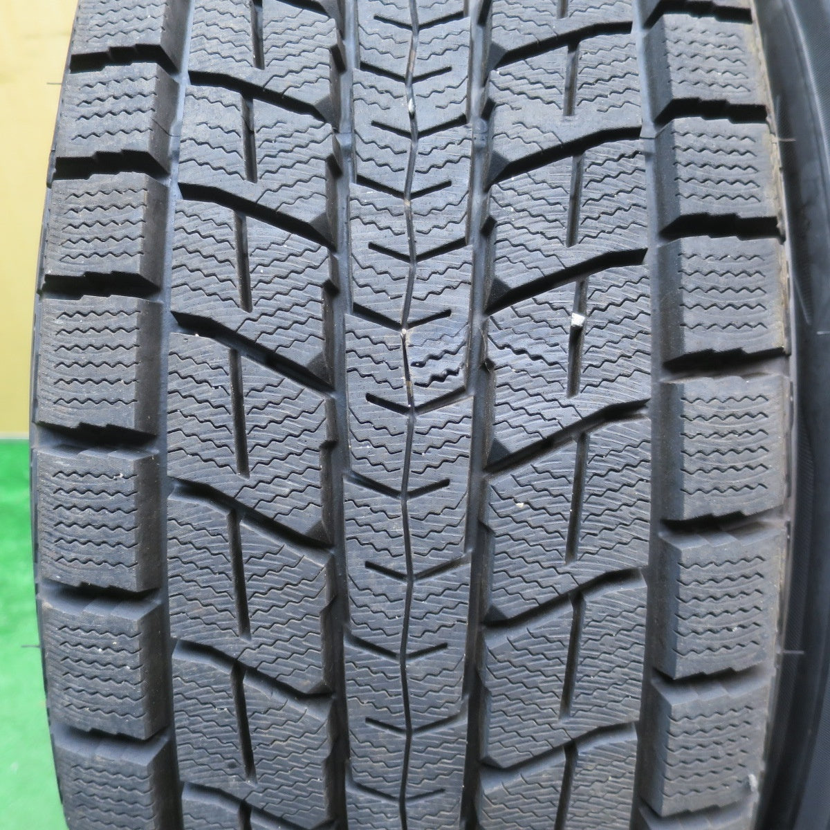 ほぼ未使用！23年！キレイ★スタッドレス 225/65R17 ダンロップ ウインターマックス  SJ8 Exceeder エクシーダー 17インチ PCD114.3/5H★6022504NJス