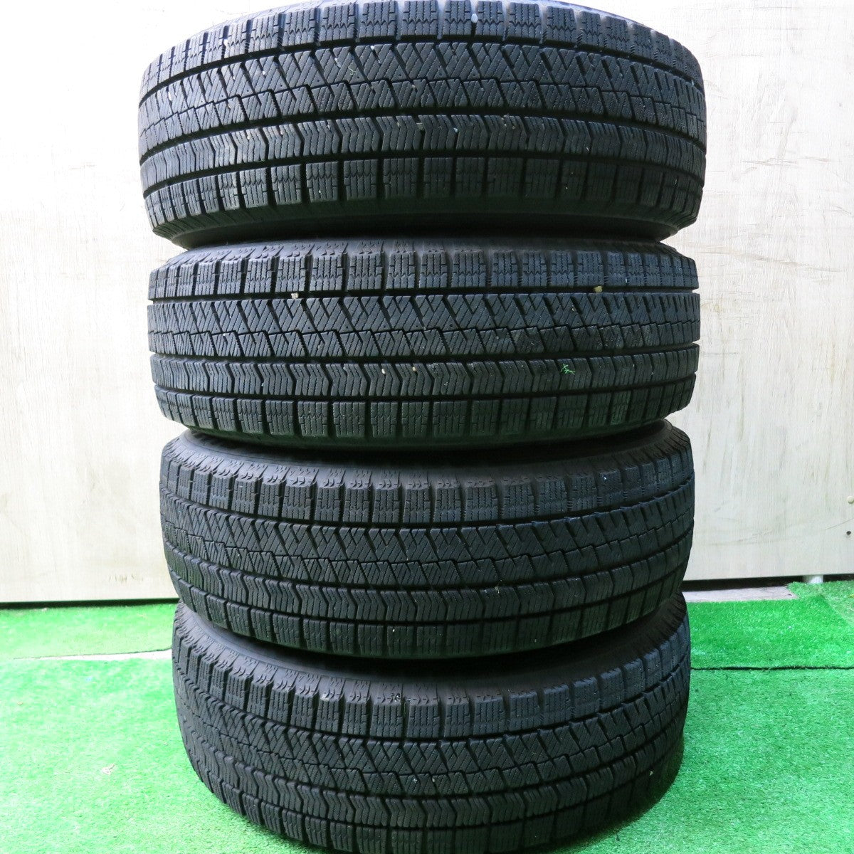 バリ溝！22年！9分★スタッドレス 175/65R14 ブリヂストン ブリザック VRX2 Treffer トレファー 14インチ PCD100/4H★5062705HAス