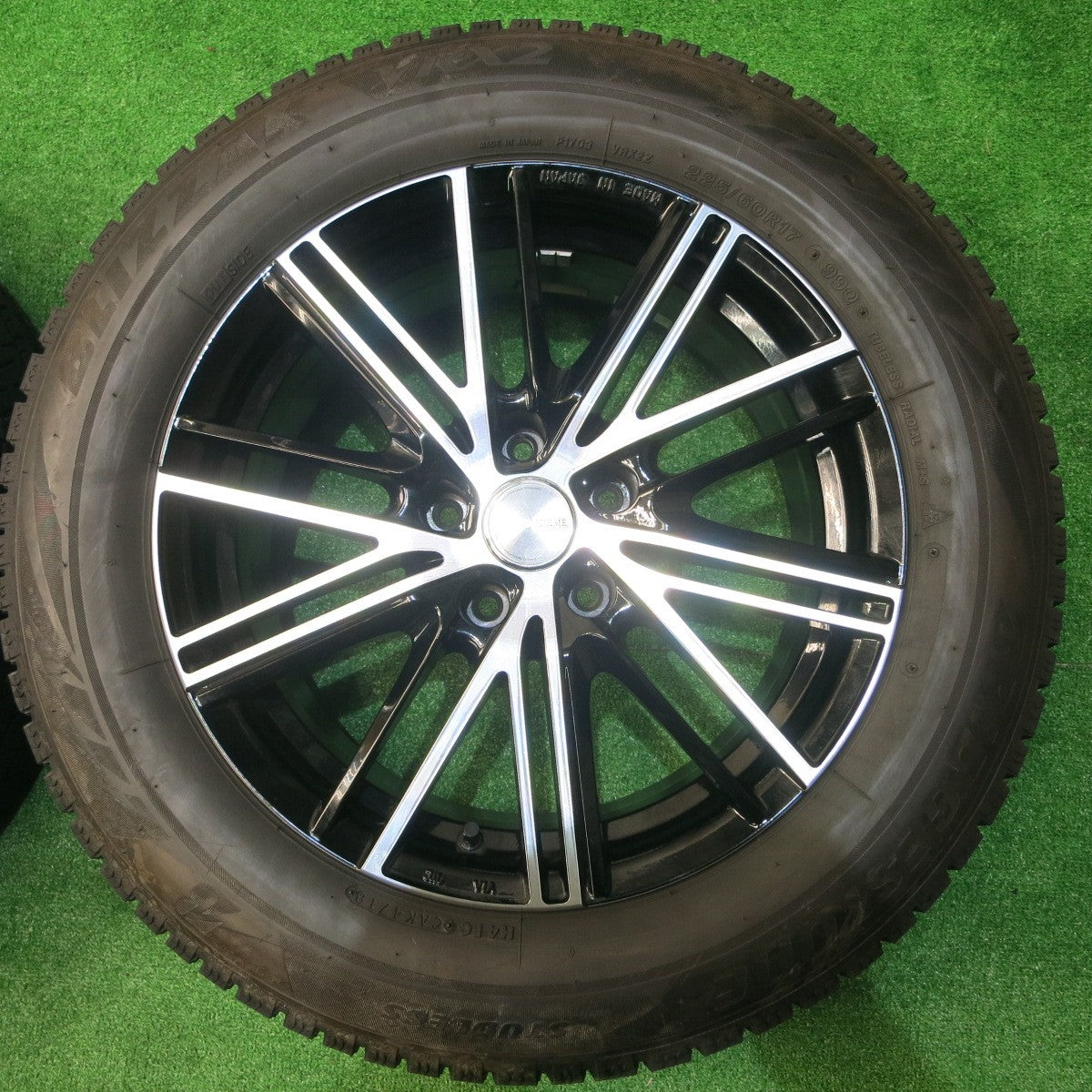 バリ溝！キレイ！9.5分★スタッドレス 225/60R17 ブリヂストン ブリザック VRX2 ECO FORME CRS161 エコフォルム 17インチ PCD114.3/5H★5051605NJス