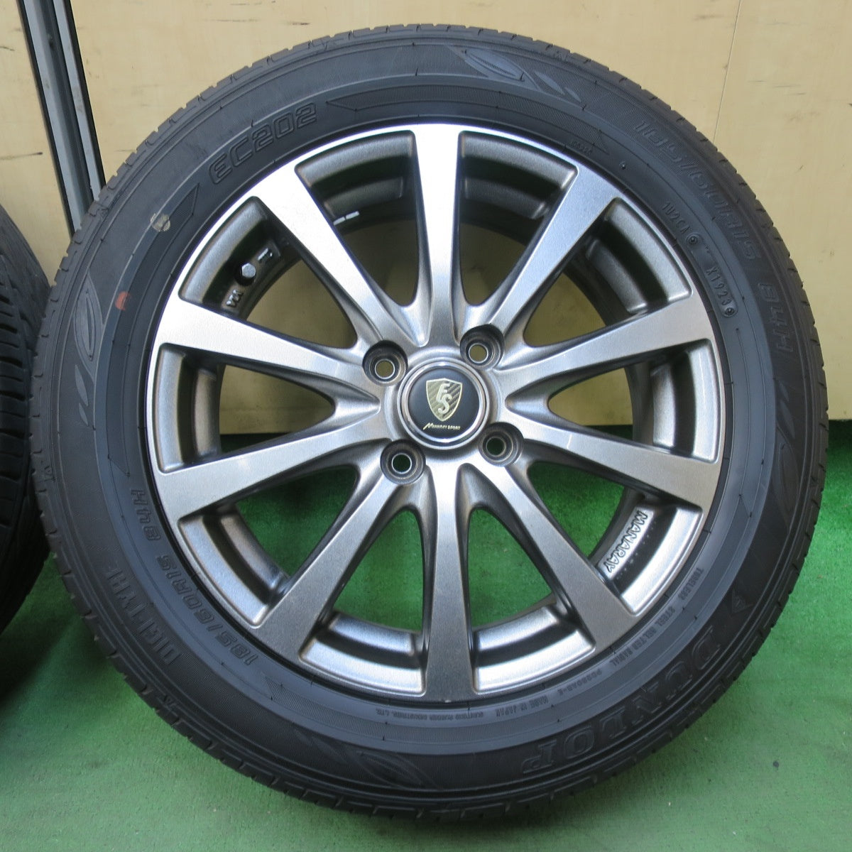 バリ溝！23年！9.5分★185/60R15 ダンロップ EC202 MANARAY SPORT マナレイスポーツ 15インチ PCD100/4H★5102414イノ