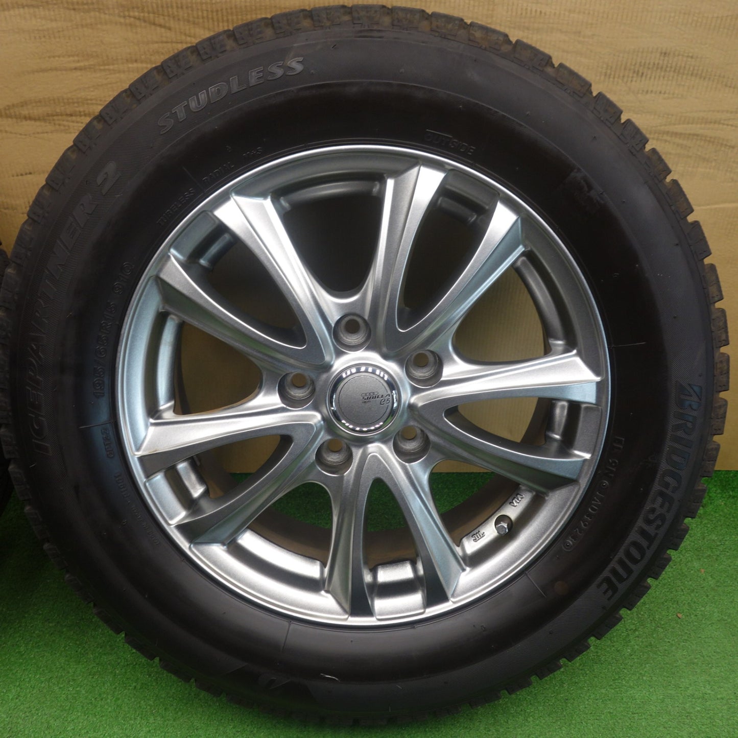 バリ溝！23年！キレイ！9.5分◎スタッドレス 195/65R15 ブリヂストン アイスパートナー2 SIBILLA NEXT C5 シビラ ネクスト 15インチ PCD114.3/5H◎6060102KTス