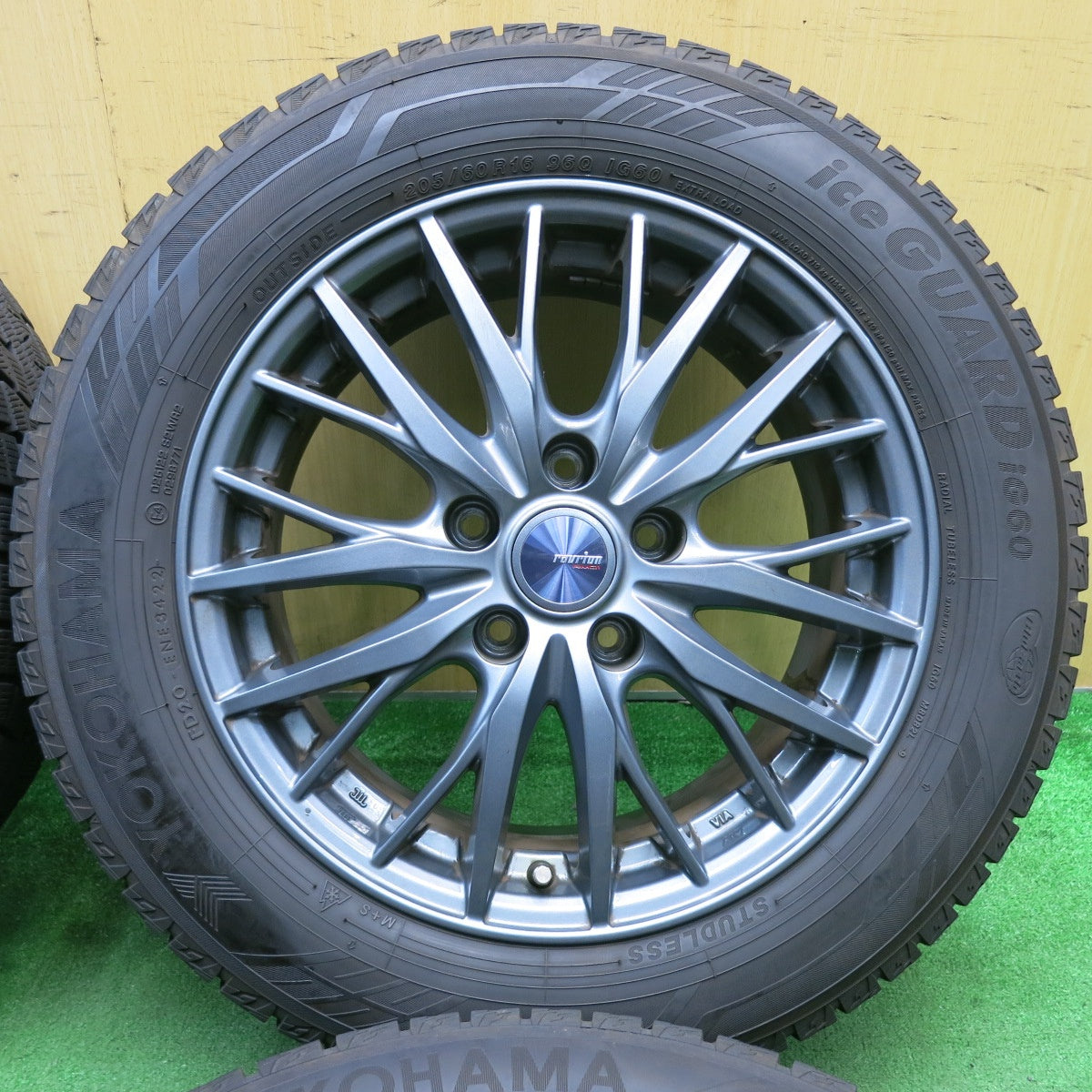 バリ溝！22年！キレイ！9分★スタッドレス 205/60R16 ヨコハマ アイスガード iG60 ravrion RM01 ラブリオン 16インチ PCD114.3/5H★5051601AKス