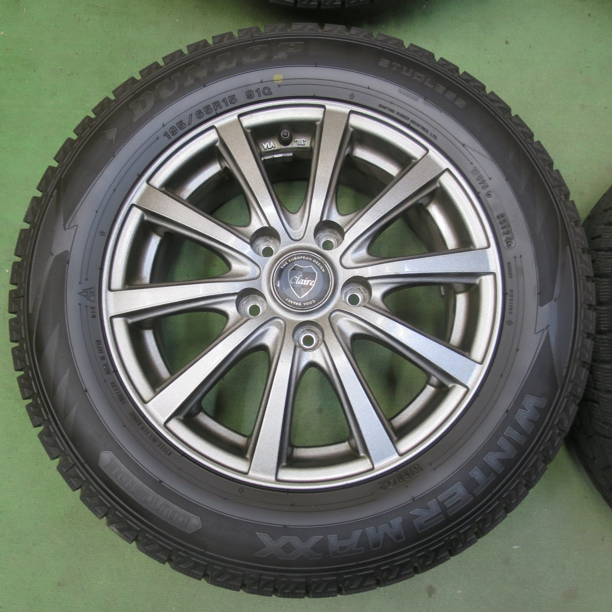 バリ溝！24年！9.5分◎スタッドレス 195/65R15 ダンロップ ウインターマックス WM02 Claire クレール 15インチ PCD114.3/5H◎6092913イス