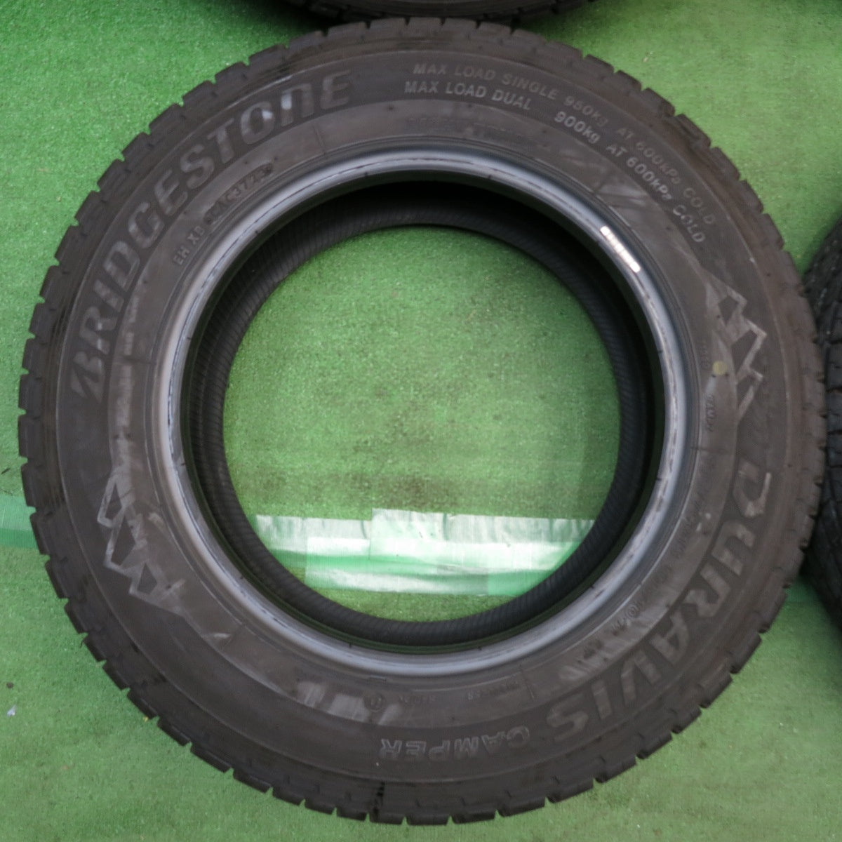 ほぼ未使用！23年！6本◎キャンピングカー 専用 タイヤ 195/70R15 106/104L ブリヂストン デュラビス キャンパー DURAVIS CAMPER 15インチ◎6092105KKノタ