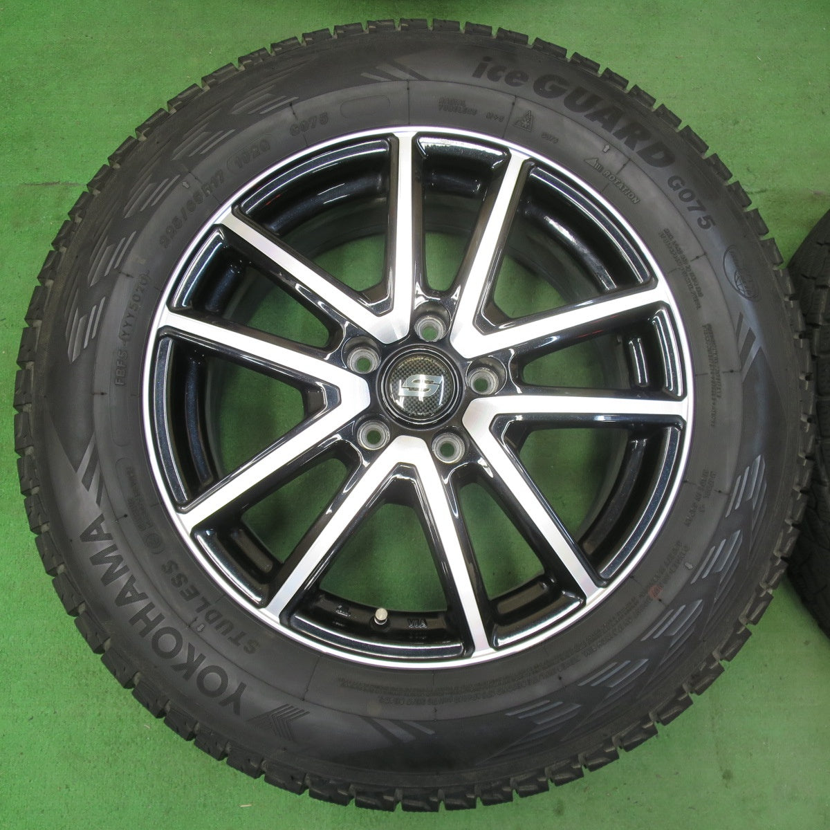 [送料無料] バリ溝！キレイ！8.5分★スタッドレス 225/65R17 ヨコハマ アイスガード G075 STRANGER ストレンジャー 17インチ PCD114.3/5H★5011108イス