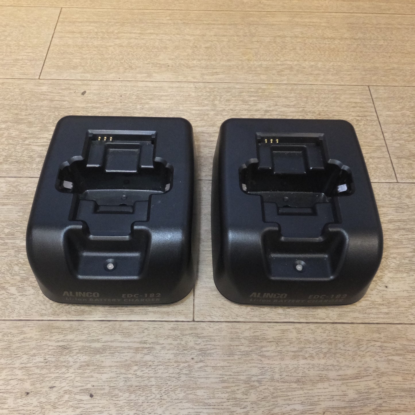 [送料無料] 現状品★アルインコ ALINCO 20ch 防沫型 特定小電力トランシーバー DJ-CH271 2個　充電器 EDC-182 2個　他 各種パーツ　セット★