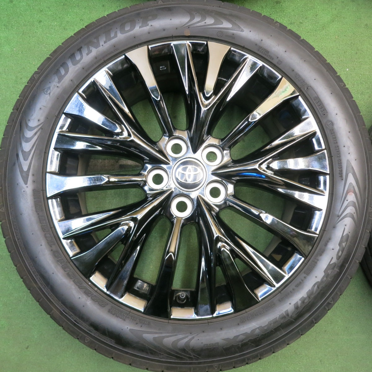 バリ溝！23年！ほぼ10分★トヨタ 40系 ヴェルファイア Zプレミア 純正 225/55R19 ダンロップ SPスポーツマックス 060 19インチ PCD120/5H★5080901HAノ