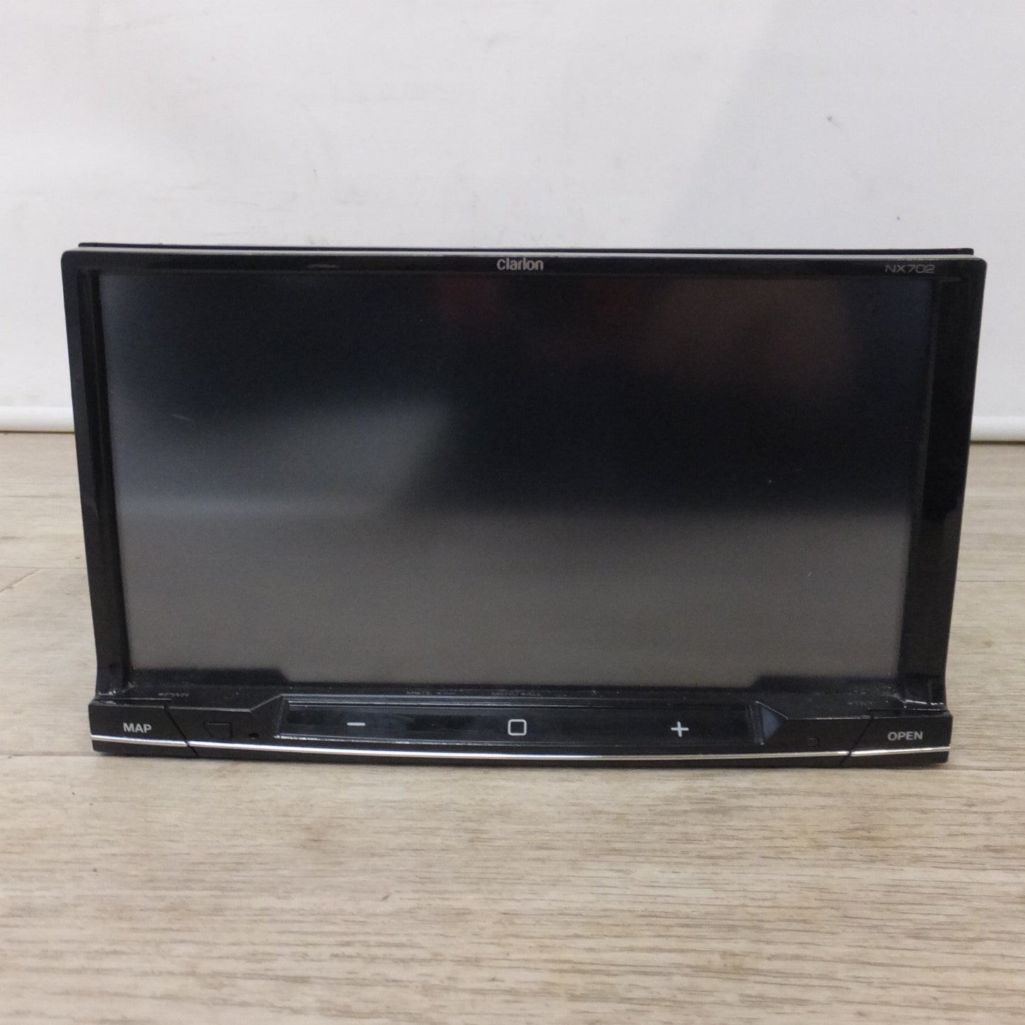 [送料無料] 現状品★クラリオン clarion ワイド7型 AVライトナビゲーション NX702　June 2013★