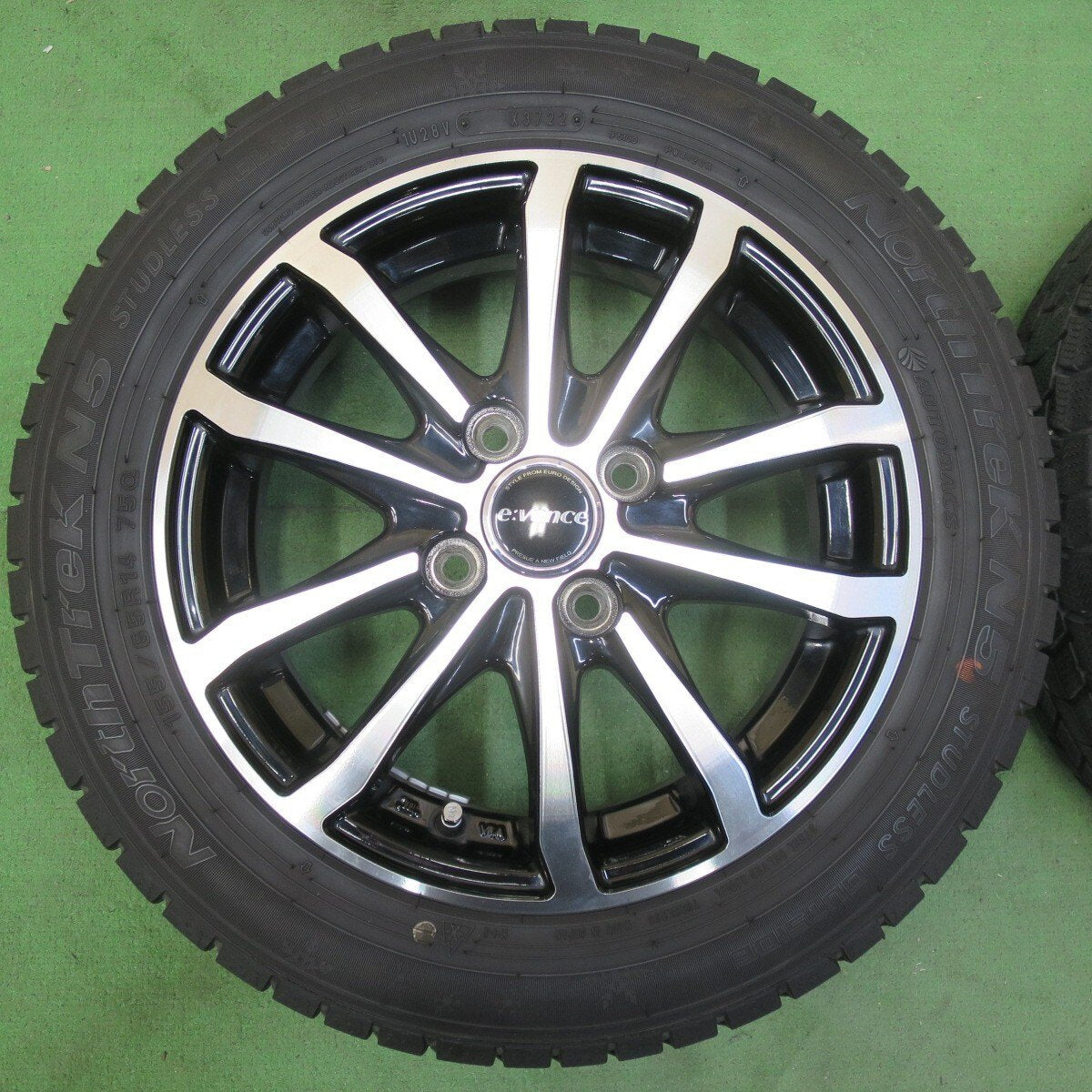 バリ溝！22年！キレイ！8.5分★スタッドレス 155/65R14 オートバックス ノーストレック N5 e:vance HA1 evance エヴァンス 14インチ PCD100/4H★5032610イス