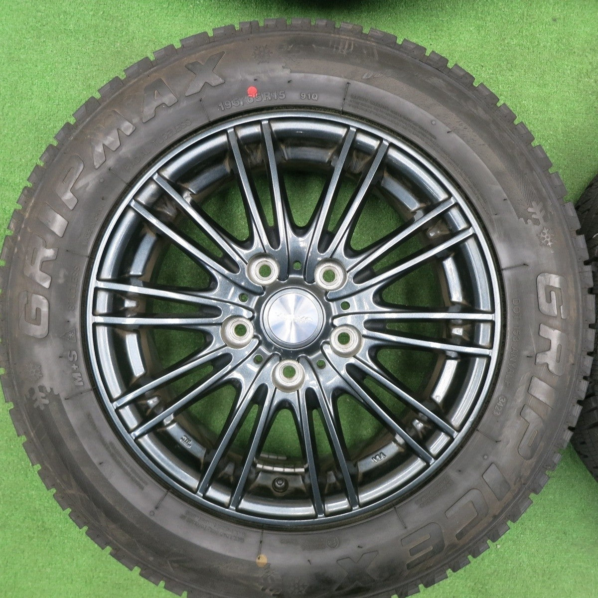 バリ溝！23年！ほぼ10分★スタッドレス 195/65R15 グリップマックス グリップアイスX VELVA AGUDO ヴェルヴァ 15インチ PCD114.3/5H★5020603TNス