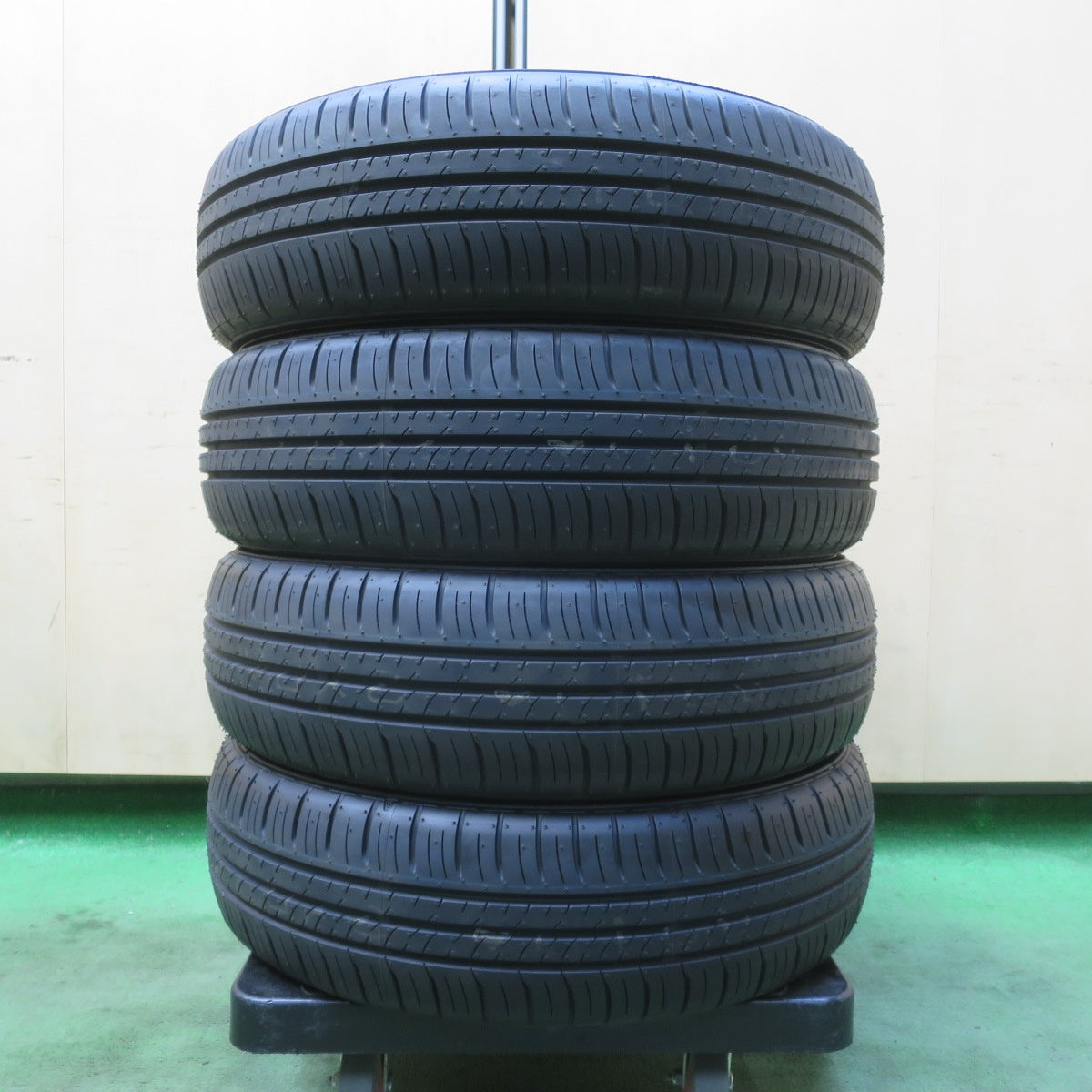 新車外し！25年★165/60R15 ダンロップ エナセーブ EC300+ タイヤ 15インチ ハスラー ソリオ デリカ ミニ D:2 等★6020601イノタ