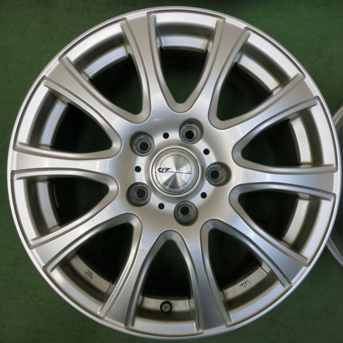 4本価格★LAUFBAHN weds 16インチ ホイール ラウフバーン ウェッズ 16×6.5J PCD114.3/5H★5032504SYホ