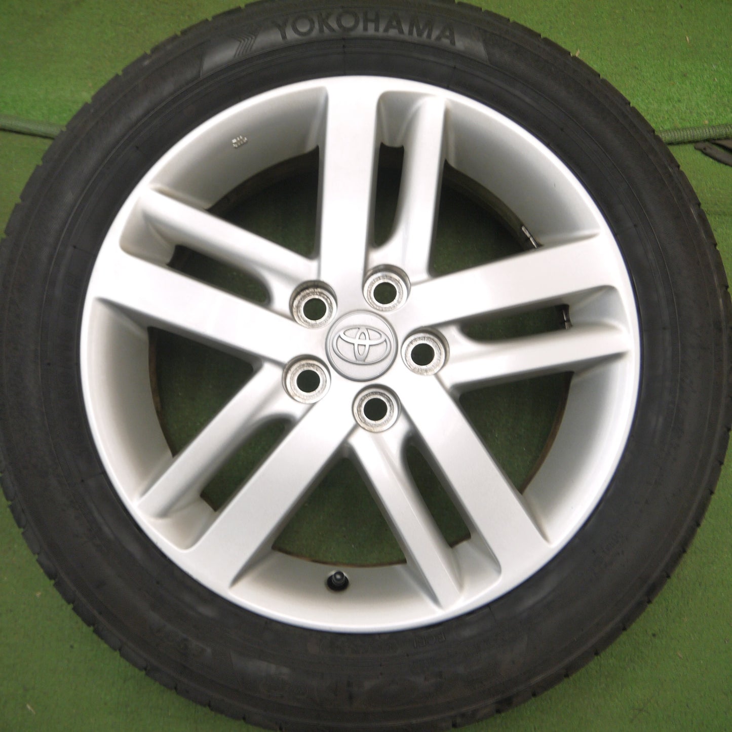 *送料無料* バリ溝！20年！キレイ！8.5分★トヨタ ラクティス 純正 185/60R16 ヨコハマ エコス ES31 16インチ PCD100/5H★4060503Hノ
