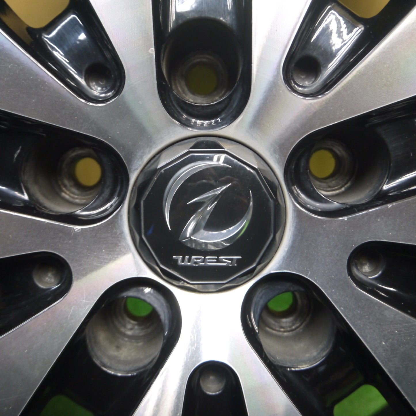 [送料無料] 4本価格★WREST WM-3 18インチ ホイール ヴァレスト 18×7J PCD114.3/5H★5012002Hホ