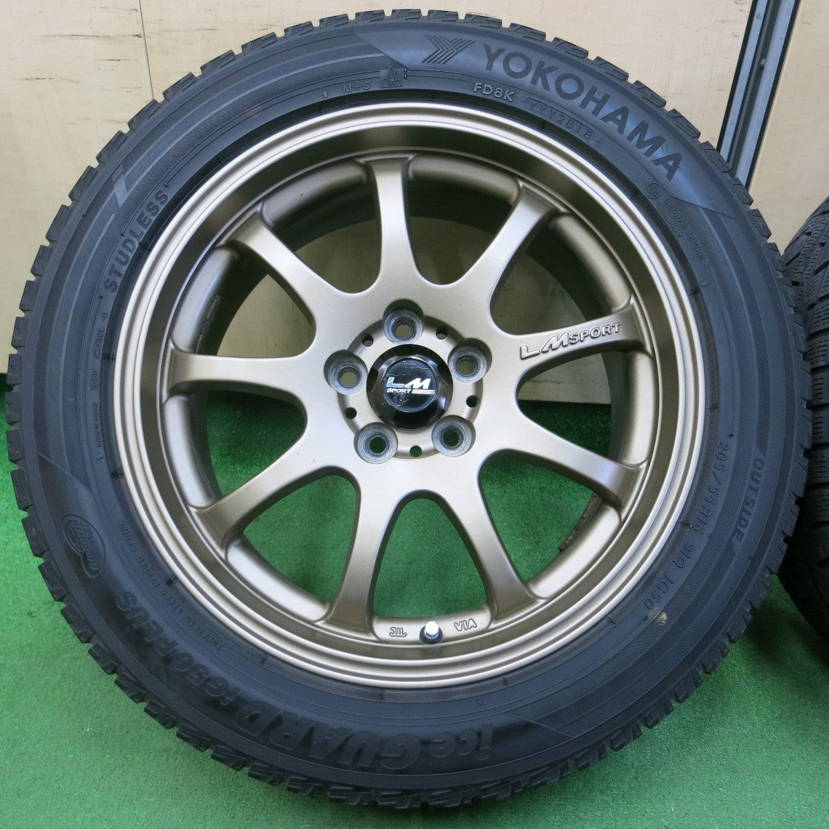 *送料無料* キレイ★カローラツーリング等 LM SPORT 205/55R16 スタッドレス ヨコハマ アイスガード iG50 プラス LMスポーツ PCD100/5H★4042701イス