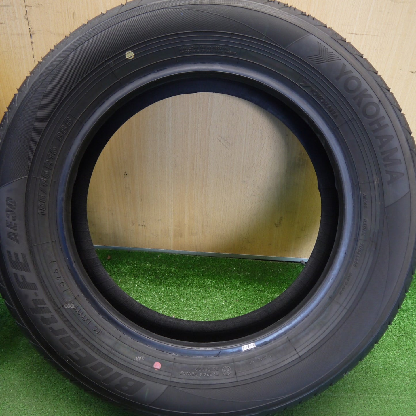 新車外し！26年★185/65R15 ヨコハマ BluEarth-FE AE30 ブルーアース タイヤ 15インチ アクア シエンタ フリード ノート デミオ 等★6041704Hノタ