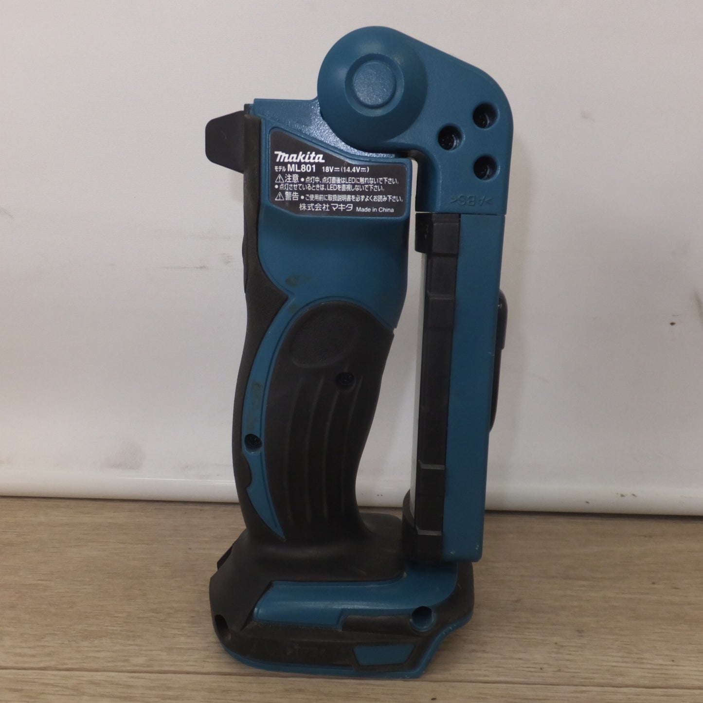 [送料無料] ★マキタ makita 充電式LEDワークライト ML801 18V 本体のみ★