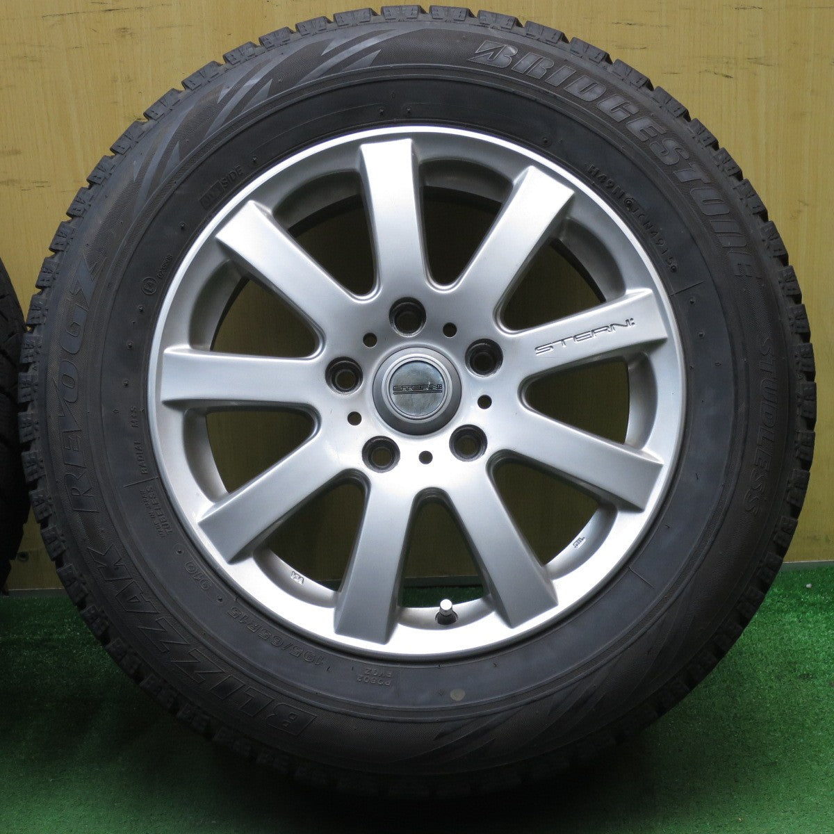 バリ溝！8.5分★スタッドレス 195/65R15 ブリヂストン ブリザック REVO GZ STERN S52 APIS 15インチ シュテルン PCD114.3/5H★5062103NJス