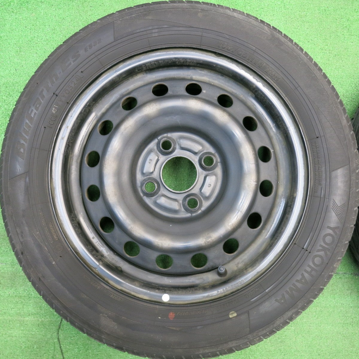 4本価格！24年★165/65R14 ヨコハマ BluEarth-ES ES32 スチール ホイール ブルーアース 14インチ PCD100/4H★6022614HAノ