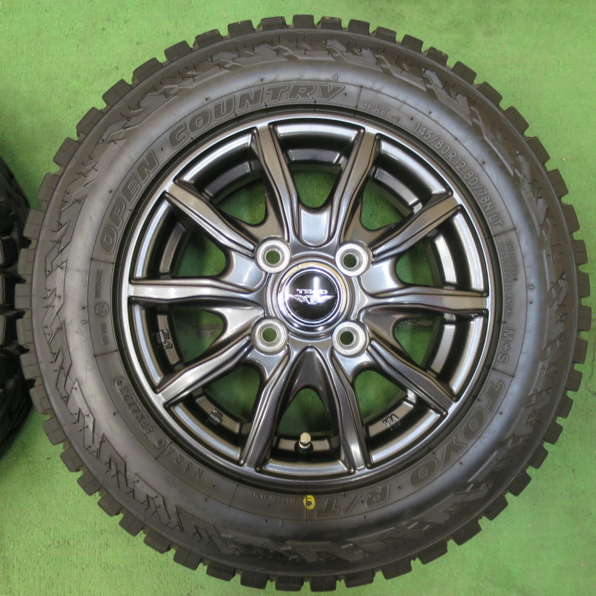 [送料無料] タイヤほぼ未使用！23年！キレイ★145/80R12 80/78N トーヨー R/T オープンカントリー TEAD テッド 12インチ PCD100/4H★5020108イノ