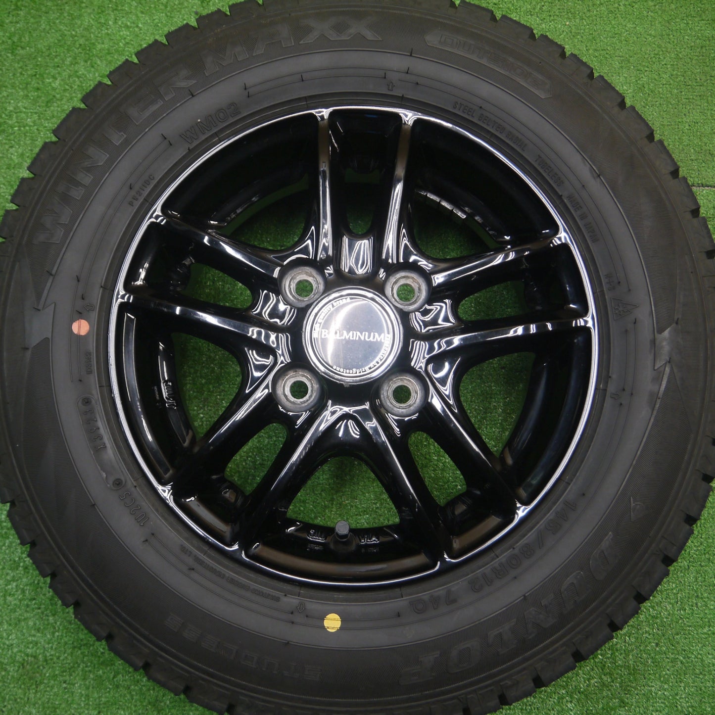 [送料無料] バリ溝！23年！ほぼ10分★スタッドレス 145/80R12 ダンロップ ウインターマックス WM02 BALMINUM バルミナ 12インチ PCD100/4H★4102902Hス