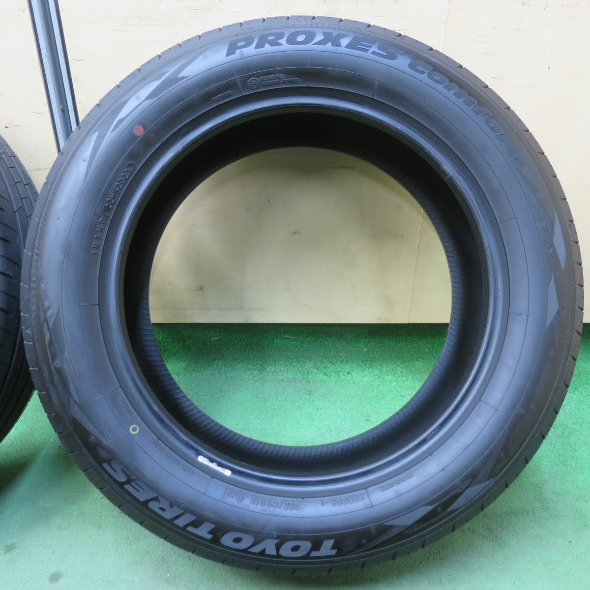新車外し！23年★225/60R18 トーヨー プロクセス Comfort コンフォート タイヤ 18インチ 40系 アルファード ヴェルファイア 等★6010710イノタ