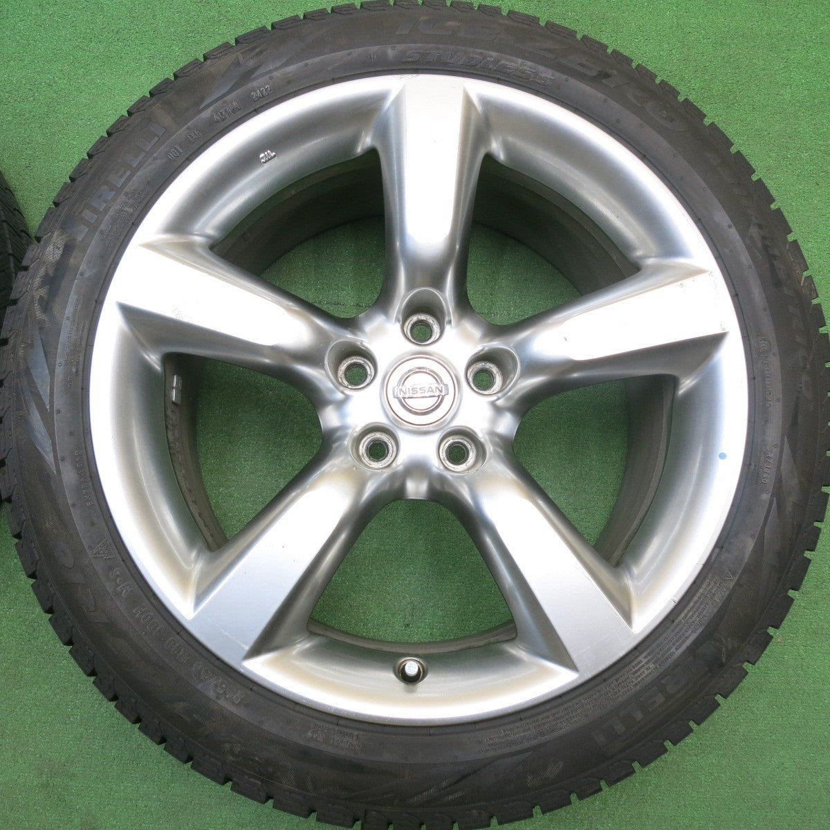 バリ溝！22年！9.5分以上★日産 フェアレディZ Z33 後期 純正 225/45R18 245/45R18 スタッドレス ピレリ アイスゼロ アシンメトリコ 18インチ PCD114.3/5H★6011804HAス