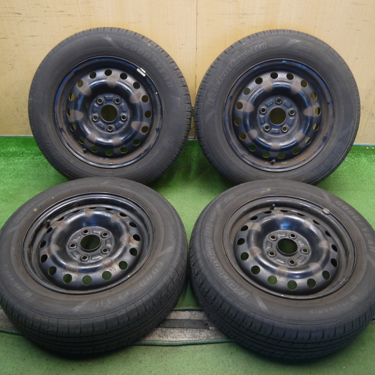 バリ溝！24年！8.5分◎195/65R15 グッドイヤー EfficientGrip ECO Hybrid スチール ホイール 15インチ PCD114.3/5H◎6090706Hノ