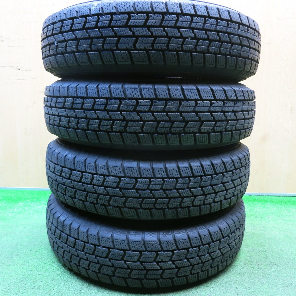 バリ溝！24年！8.5分★スタッドレス 145/80R13 グッドイヤー アイスナビ7 VIOLENTO ヴィオレント 13インチ PCD100/4H★6011109HAス