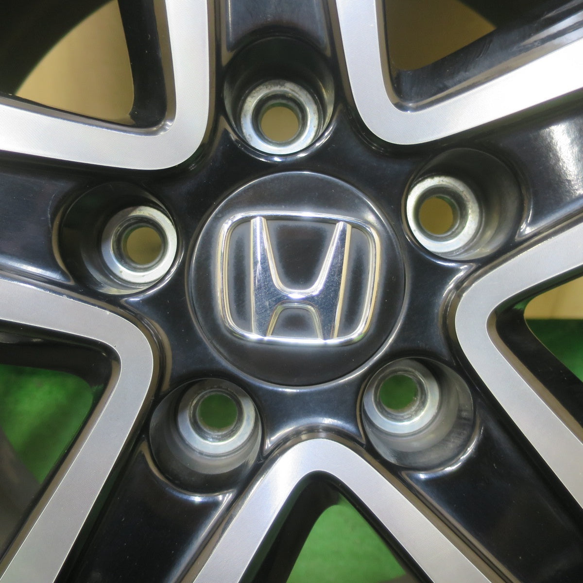 キレイ◎ホンダ RU ヴェゼル 純正 215/55R17 ダンロップ SPスポーツマックス 050 17インチ PCD114.3/5H◎6063003イノ