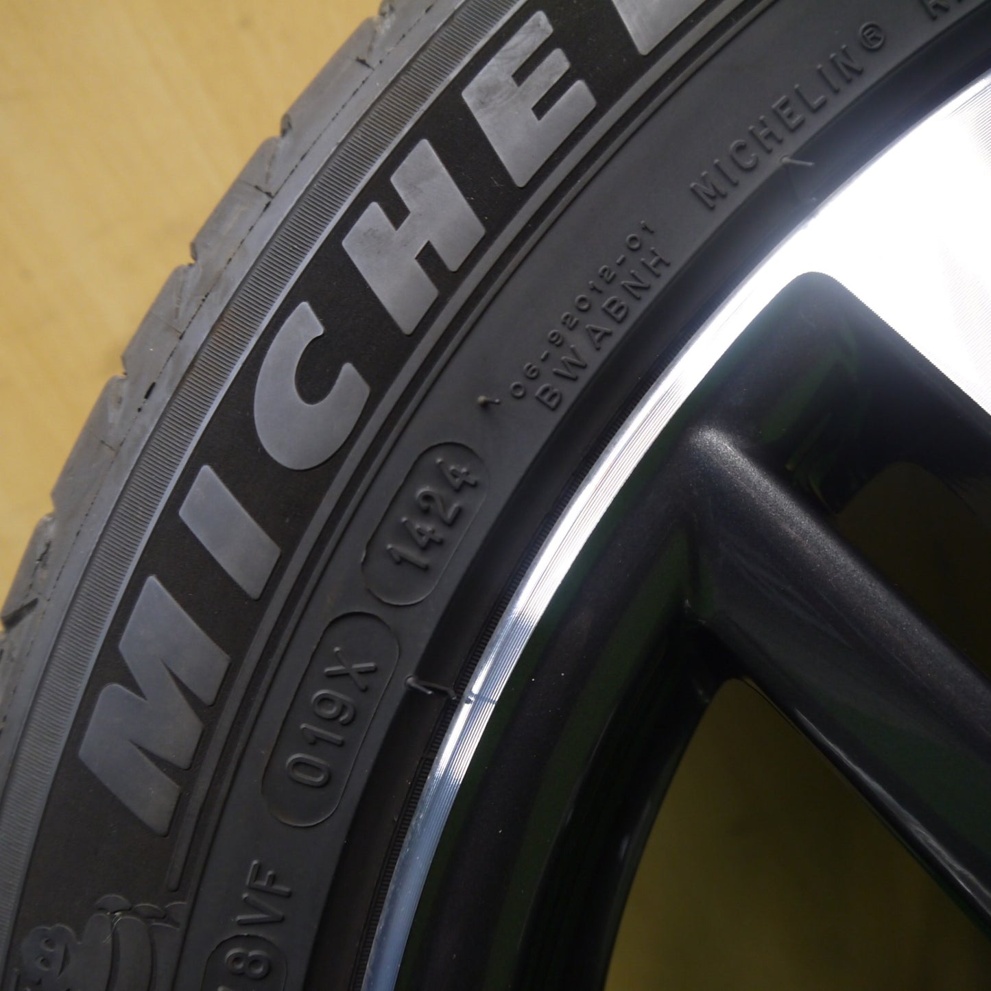 キレイ！24年！1本★トヨタ カローラ クロス Zグレード 純正 225/50R18 ミシュラン プライマシー4 PRIMACY4 18インチ PCD114.3/5H★6022702Hノ