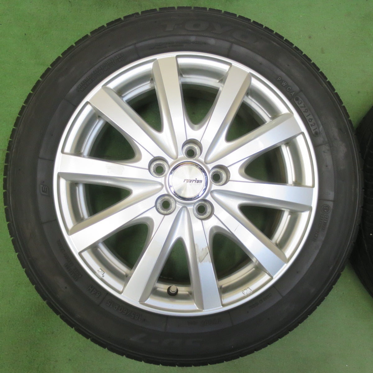キレイ！21年★シエンタ 等 185/60R15 トーヨー SD-7 ravrion RS01 ラブリオン 15インチ PCD100/5H★5080407イノ