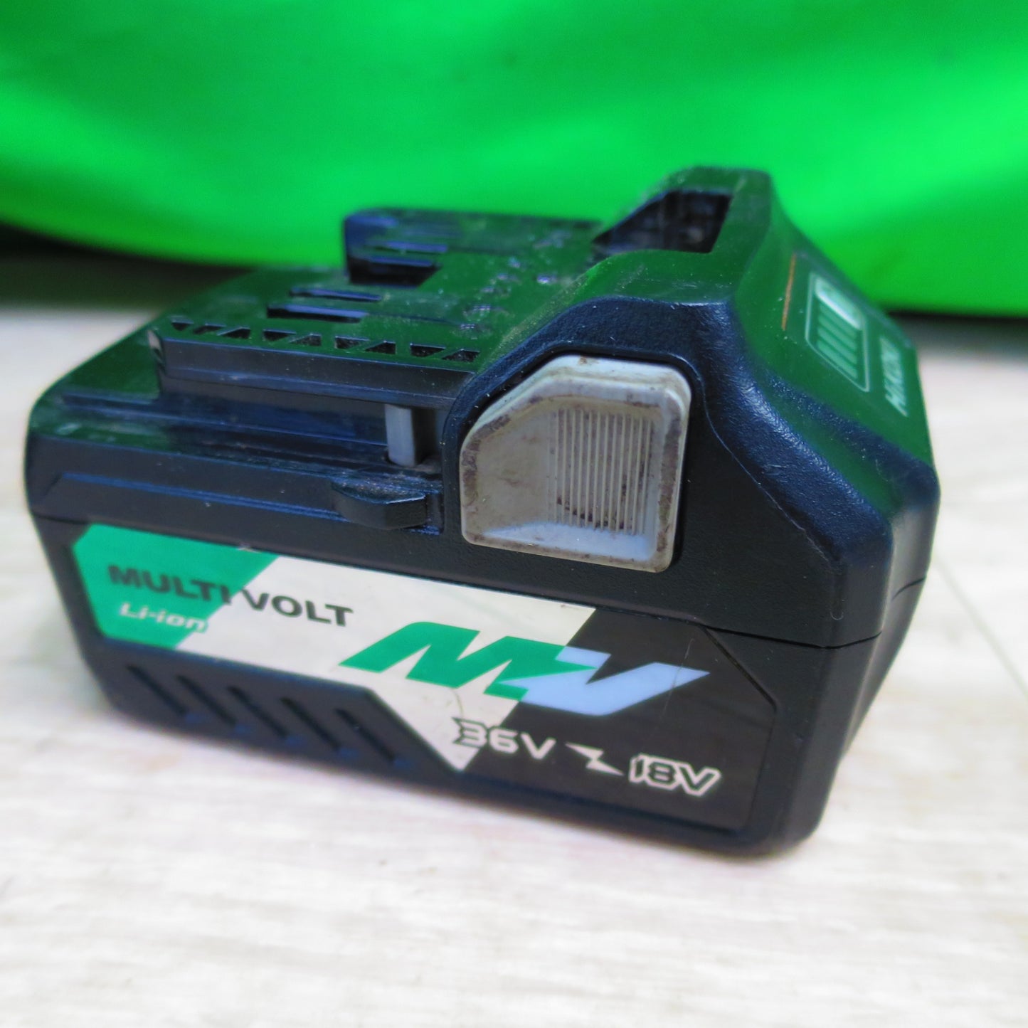 [送料無料] キレイ☆HiKOKI ハイコーキ コードレス 丸のこ C3605DC 147mm バッテリー マルチボルト 36V DIY 電動 工具☆
