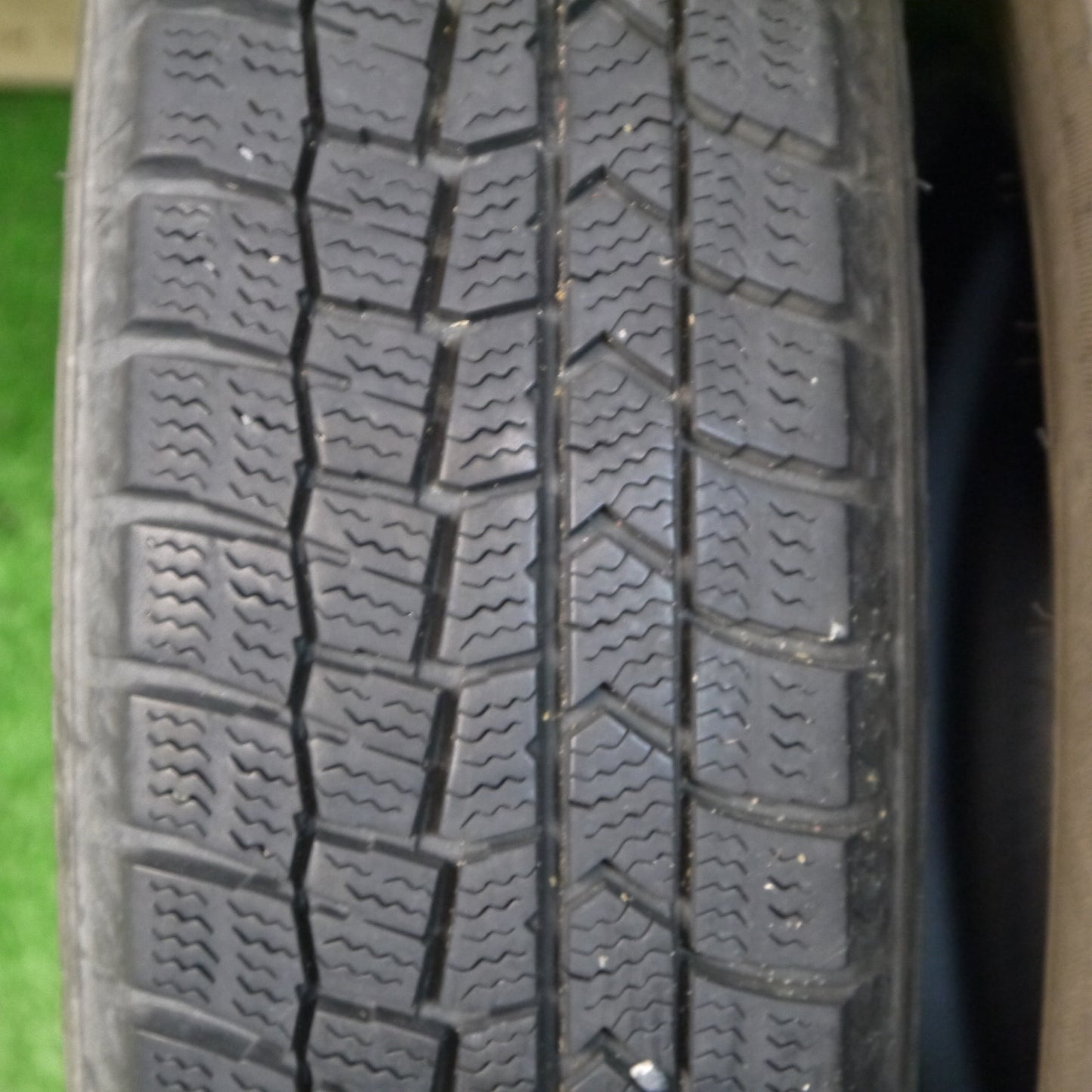 バリ溝！8.5分★スタッドレス 145/80R13 ダンロップ ウインターマックス WM02 タイヤ 13インチ モコ ワゴンR アルト N-BOX 等★6052206KKスタ