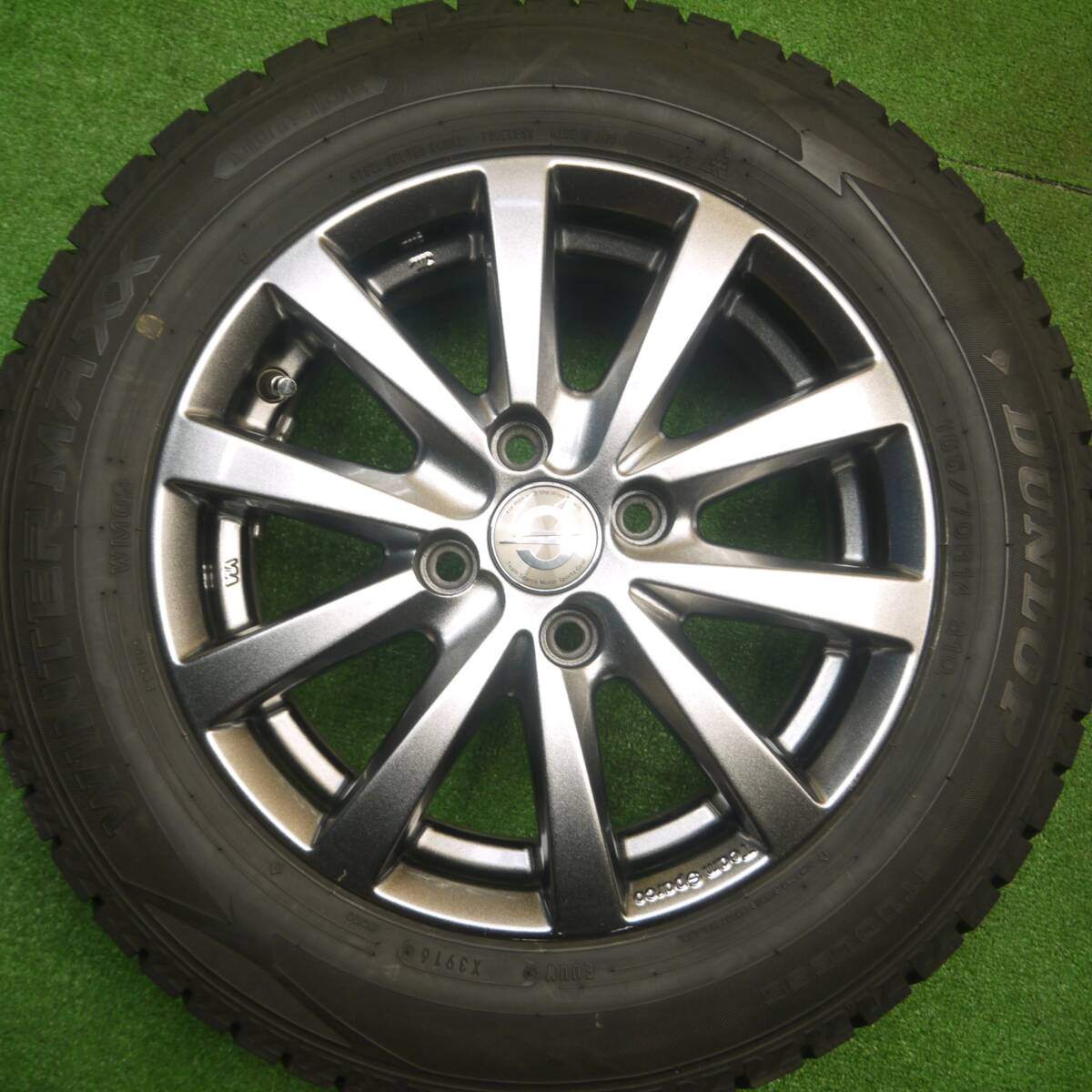 バリ溝！キレイ！9.5分★スタッドレス 165/70R14 ダンロップ ウインターマックス WM02 Team Sparco チームスパルコ 14インチ PCD100/4H★4112604Hス