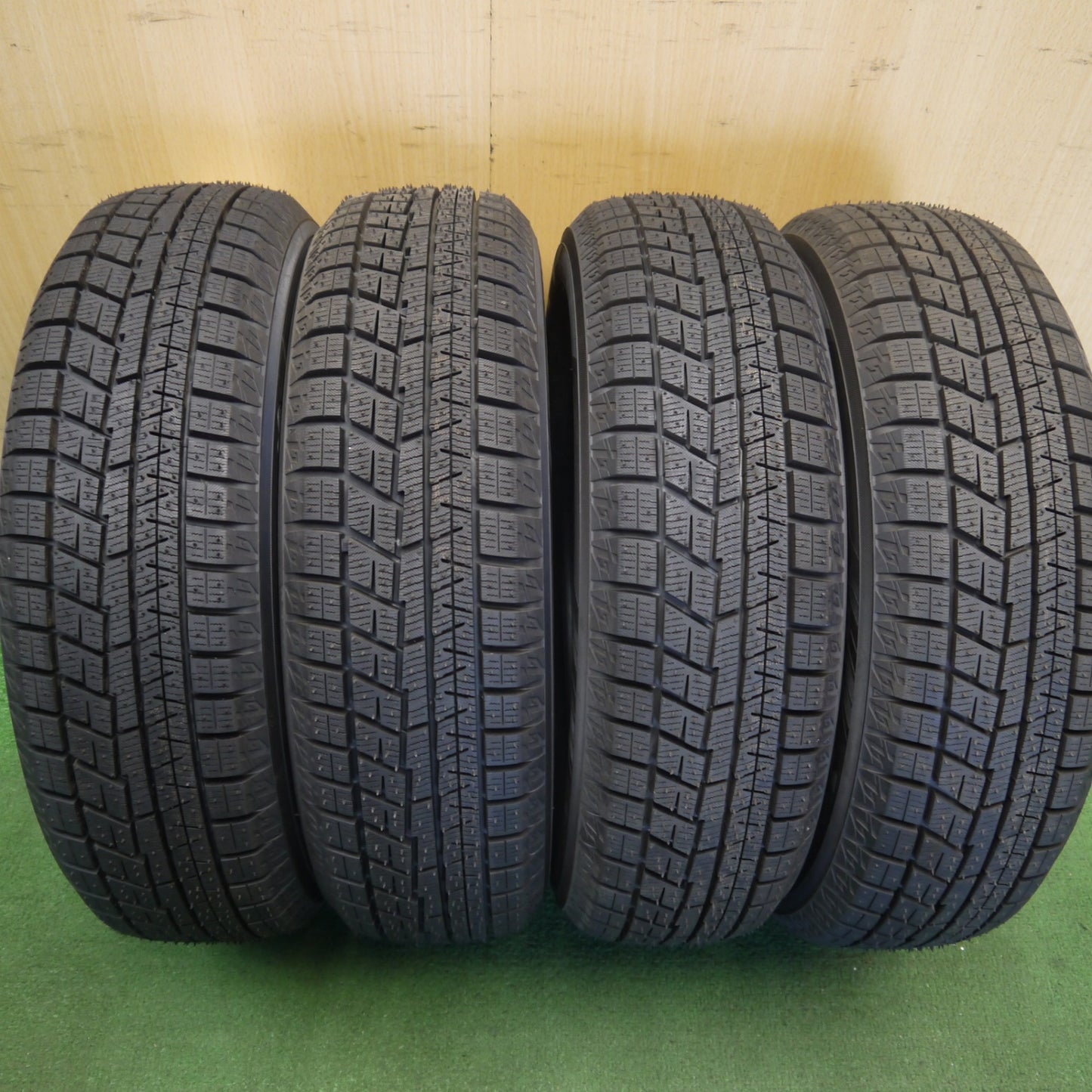 未使用！23年★スタッドレス 155/65R14 ヨコハマ アイスガード iG60 タイヤ 14インチ デイズ ルークス タント スペーシア 等★6071404Hスタ