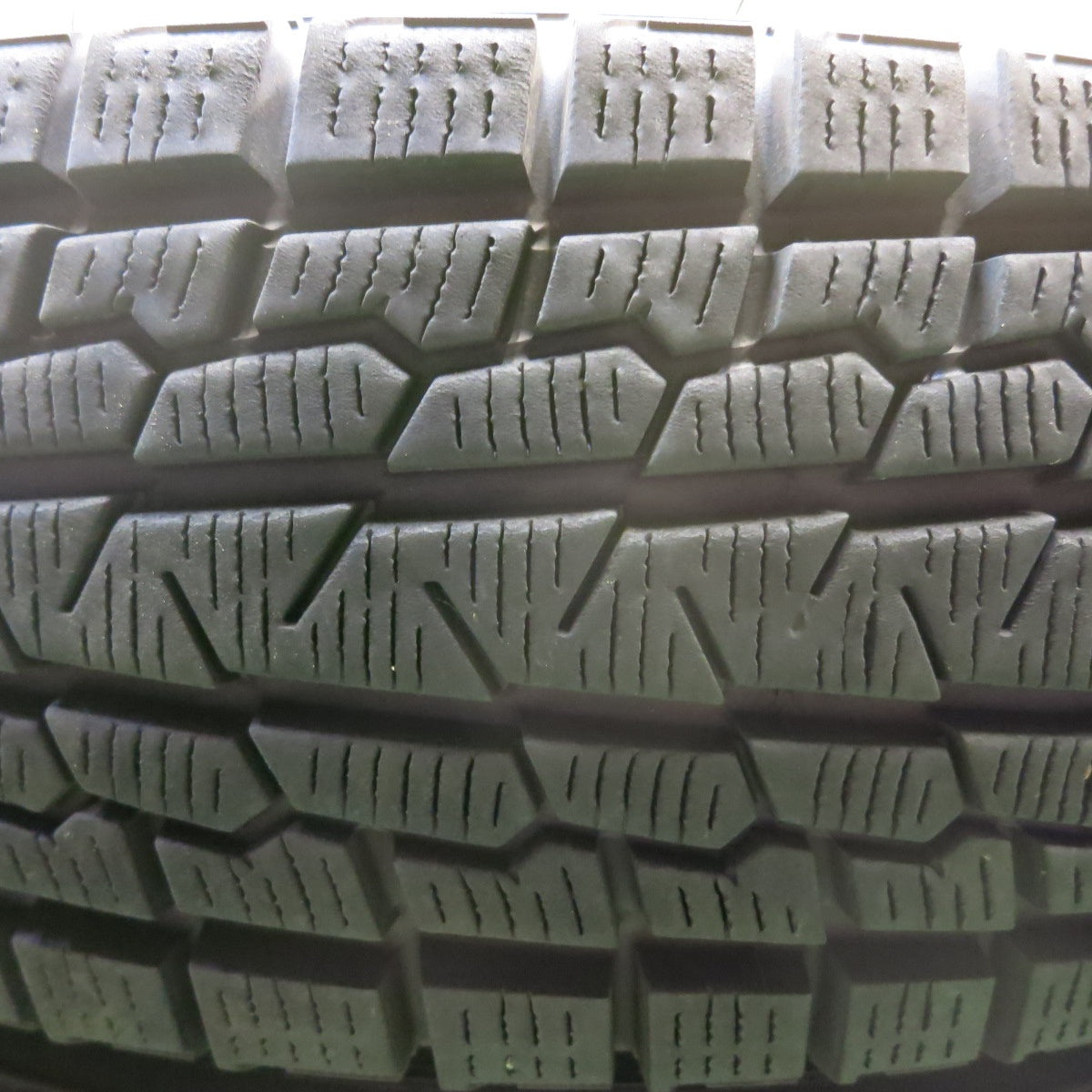 バリ溝！23年！9.5分★スタッドレス 175/80R15 ヨコハマ アイスガード G075 Treffer トレファー 15インチ PCD114.3/5H★5070104HAス
