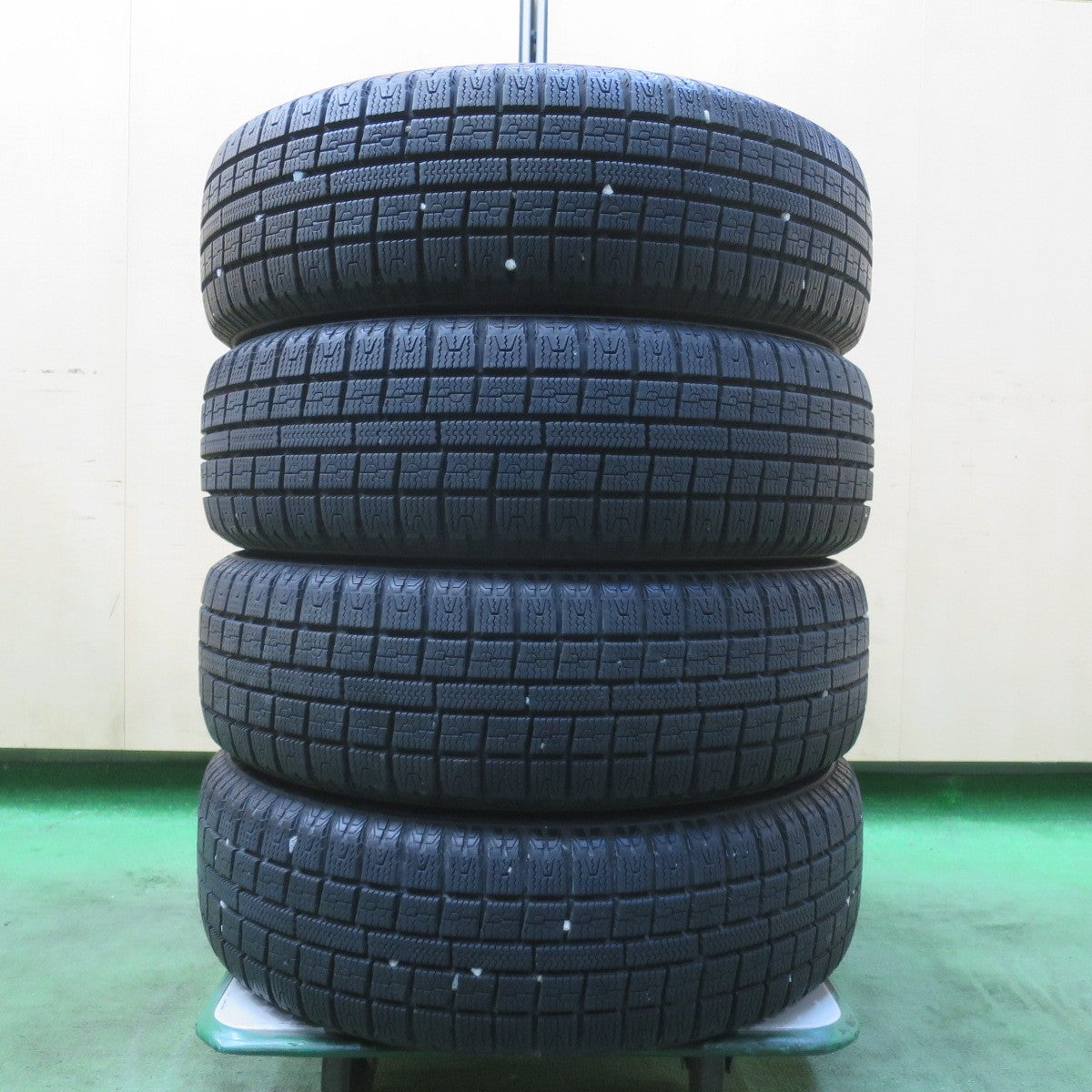 バリ溝！9分★スタッドレス 155/65R14 トーヨー ガリット G5 Exceeder エクシーダー 14インチ PCD100/4H★6011202イス