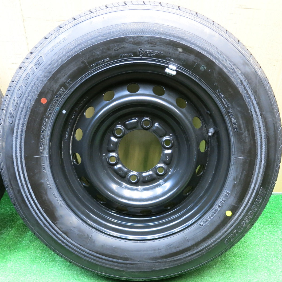 新車外し！23年★トヨタ ハイエース 純正 スチール 195/80R15 107/105N ブリヂストン エコピア RD613 15インチ PCD139.7/6H★6010307HAノ