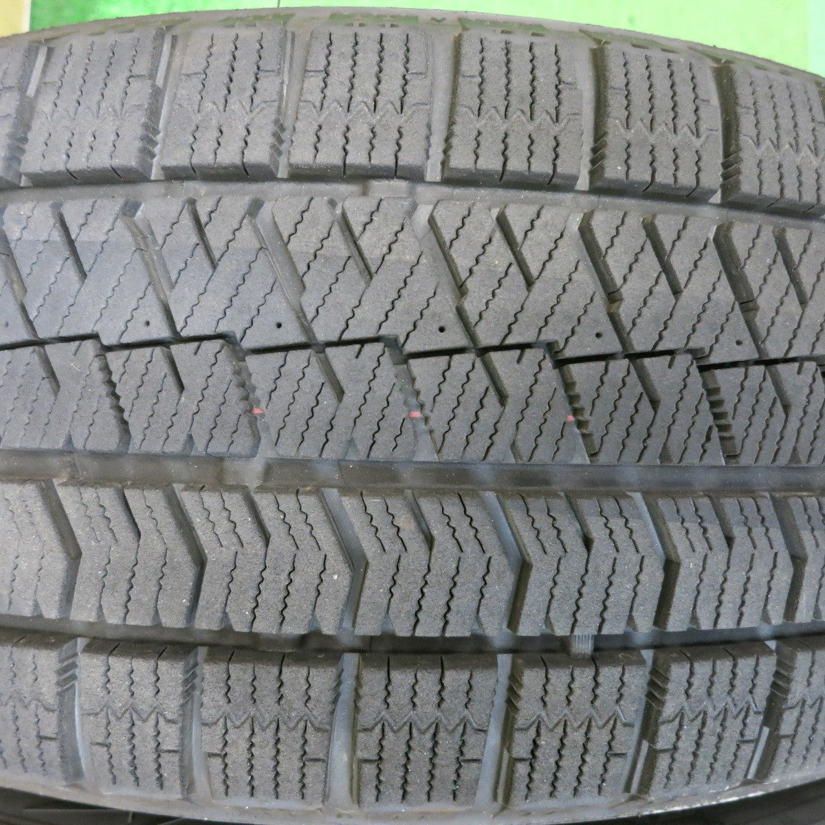 バリ溝！24年！9.5分◎スタッドレス 215/60R16 ブリヂストン ブリザック VRX2 TEAD テッド 16インチ PCD114.3/5H◎6091304HAス