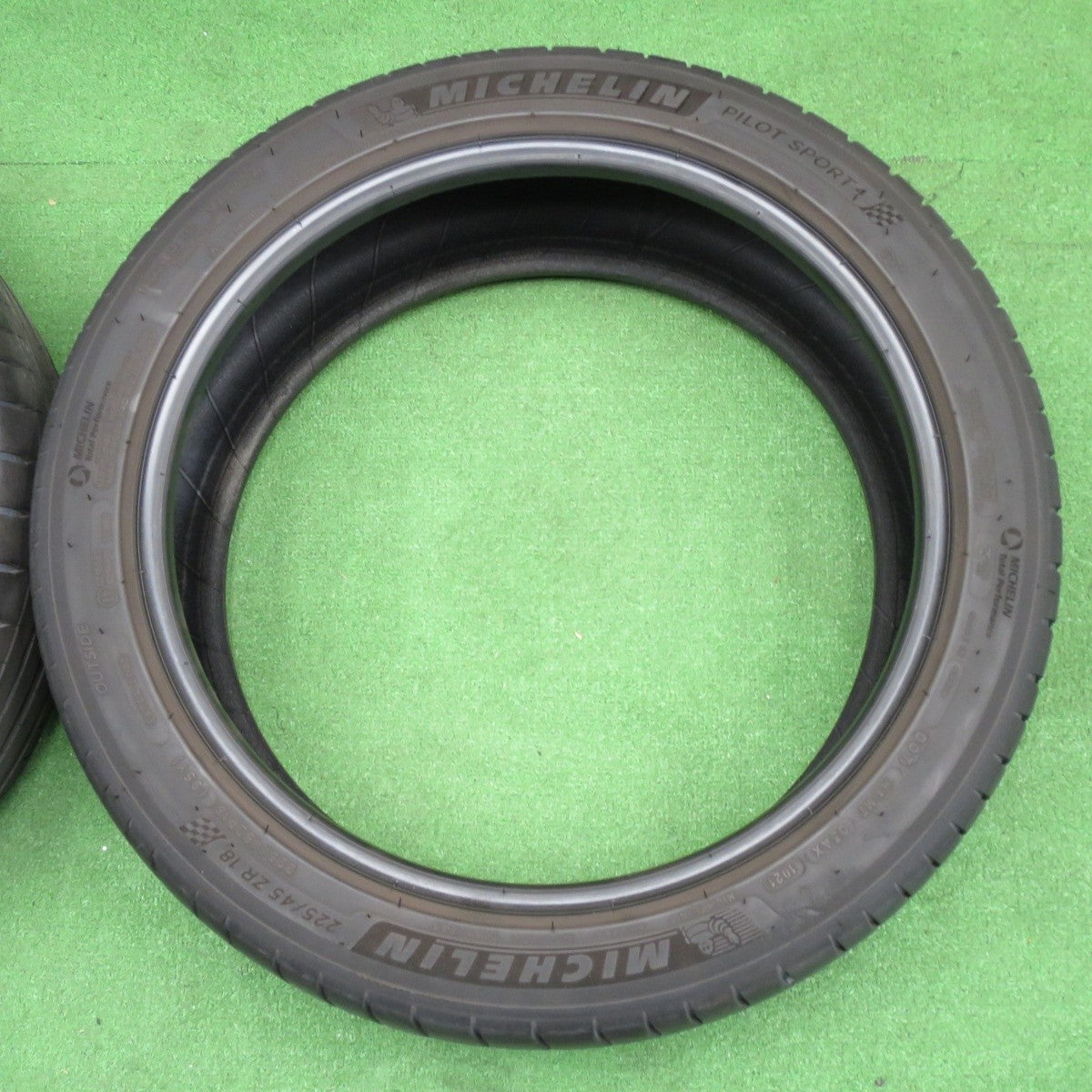 4本価格◎225/45R18 ミシュラン パイロットスポーツ4 タイヤ 18インチ レヴォーグ RX-8 マークX クラウンアスリート 等◎6061702NKノタ
