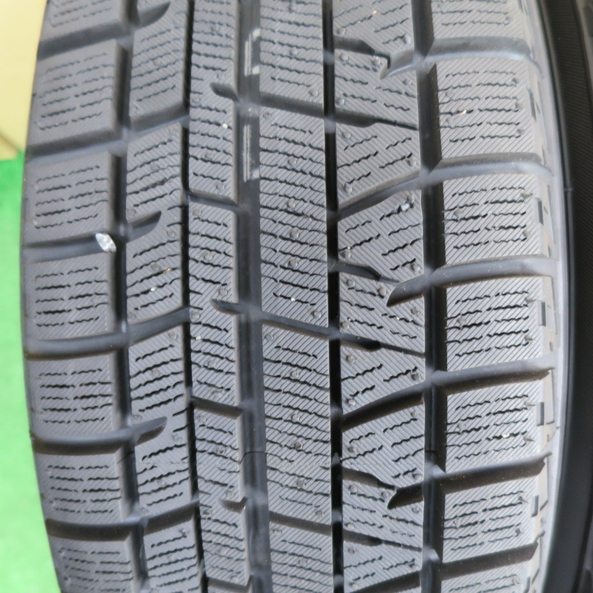 超バリ溝！キレイ！ほぼ10分★スタッドレス 185/60R15 ヨコハマ アイスガード iG50 プラス GRASS グラス 15インチ PCD100/4H★6022601NKス