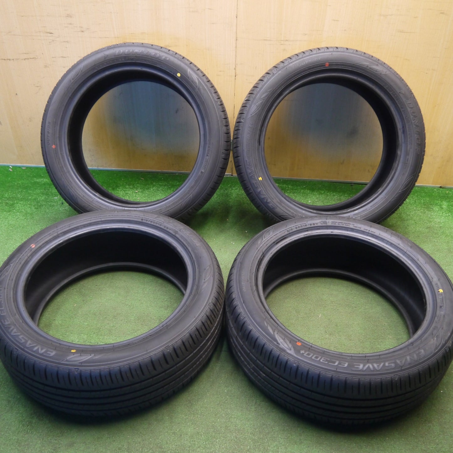 新車外し！25年★215/50R18 ダンロップ エナセーブ EC300+ タイヤ 18インチ ヤリスクロス CH-R CX-3 等★6031604Hノタ